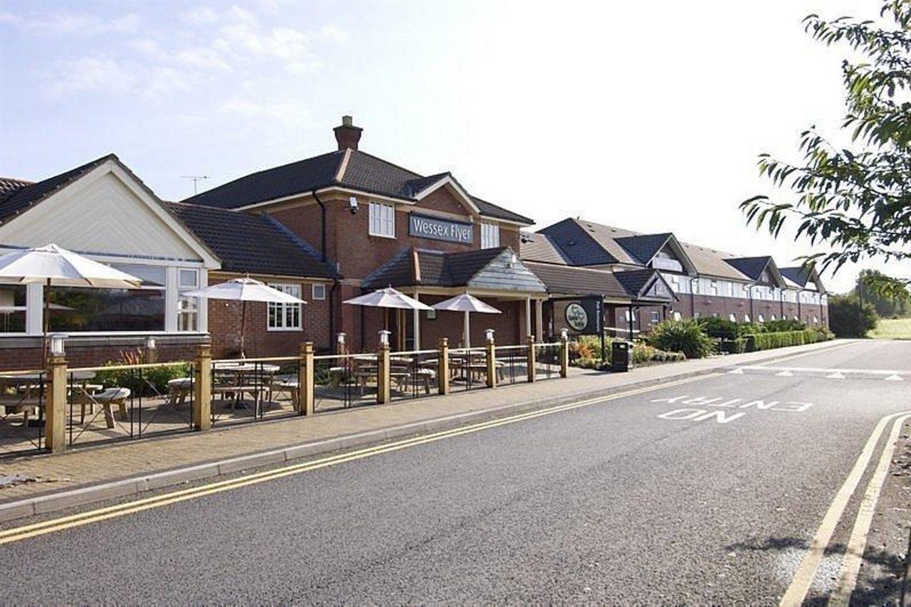 Premier Inn Bristol South Extérieur photo